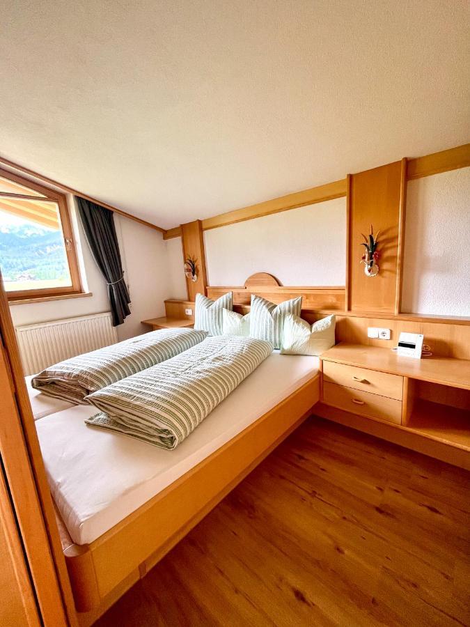 Apartmenthaus Brigitte ロイタシュ エクステリア 写真