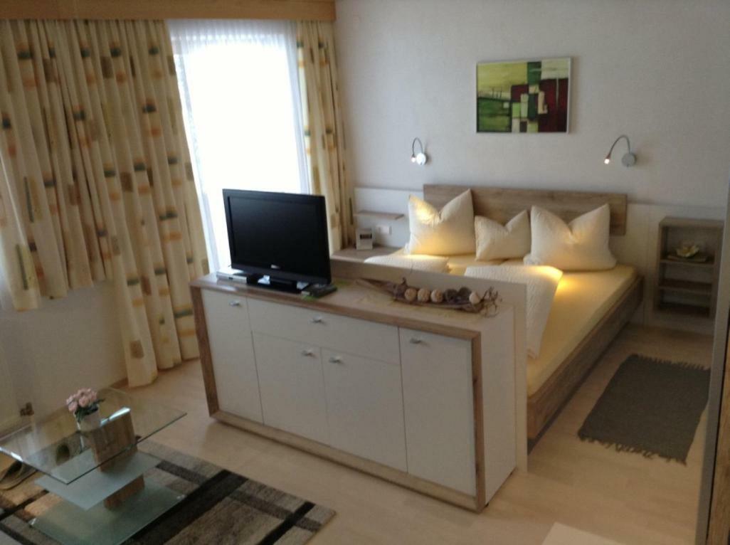 Apartmenthaus Brigitte ロイタシュ エクステリア 写真
